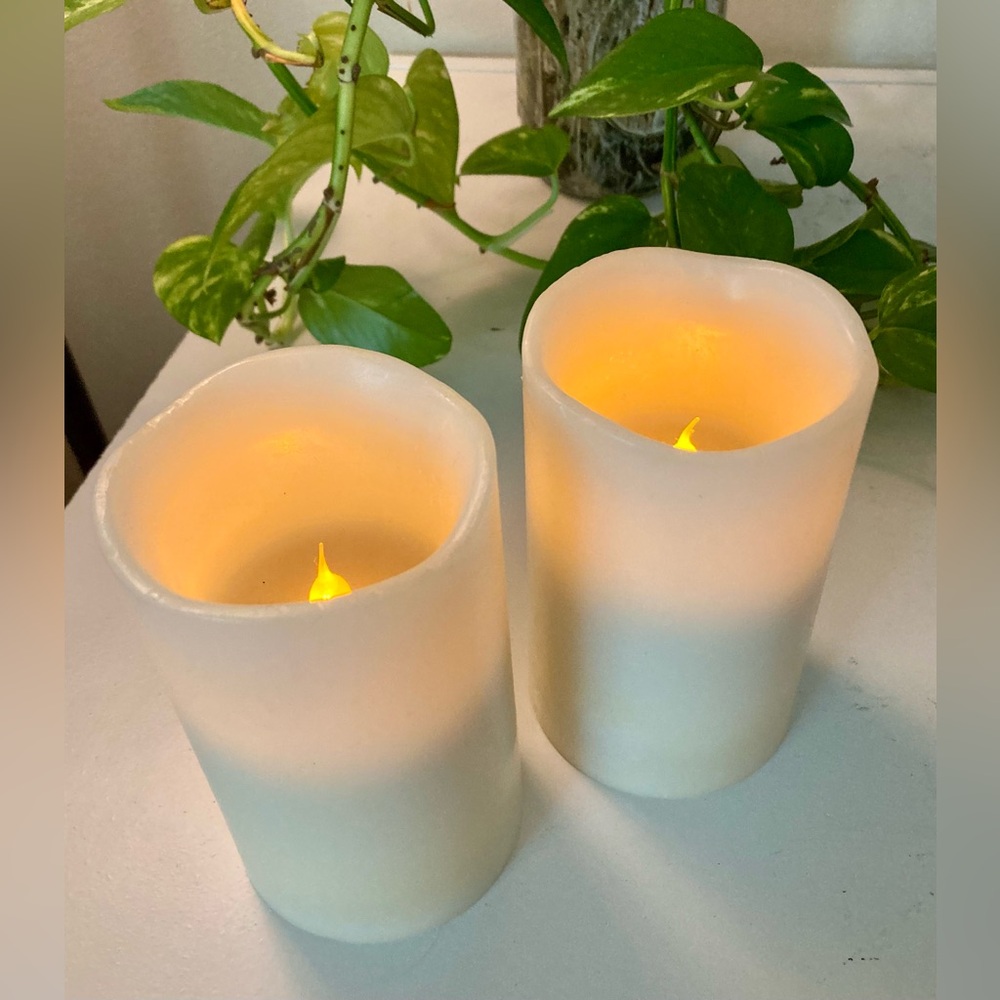 NIB Home Elements Two Piece Flameless Candles Real Wax Built In Timer Size 5x3